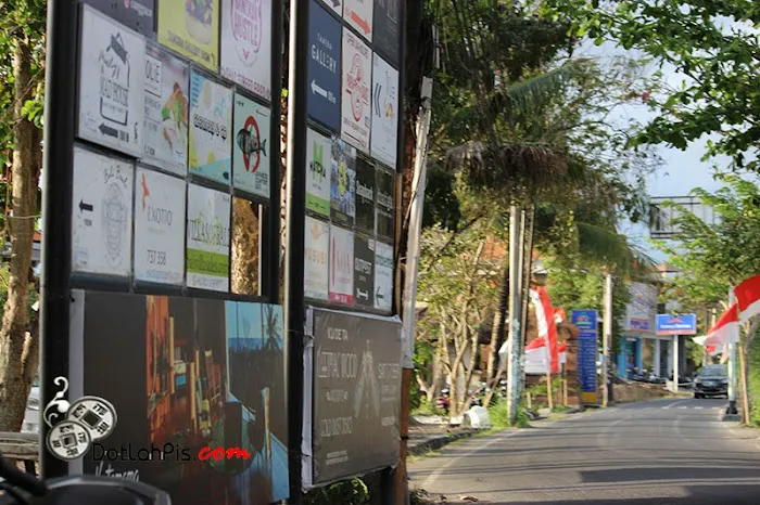 Lapangan Kantor Desa Tibubeneng 4