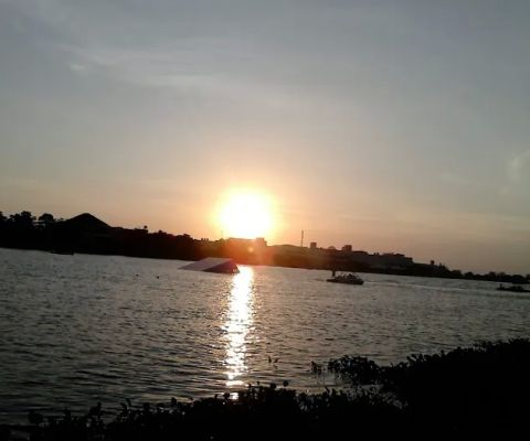 Pantai Tanjung Bunga