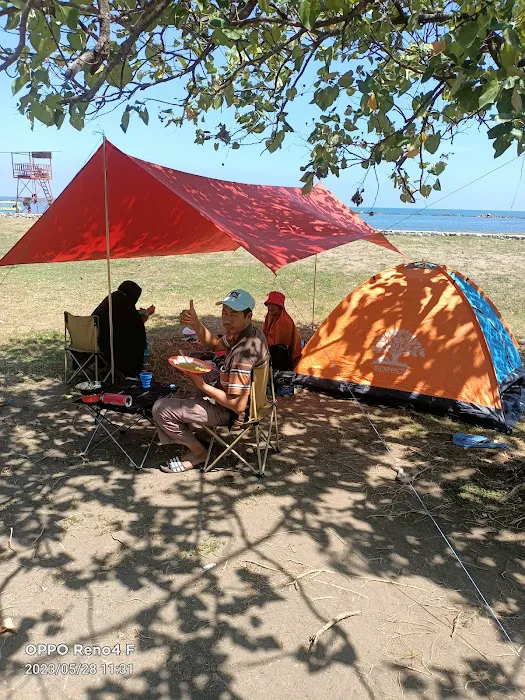 Wisata camping pantai akkarena 2