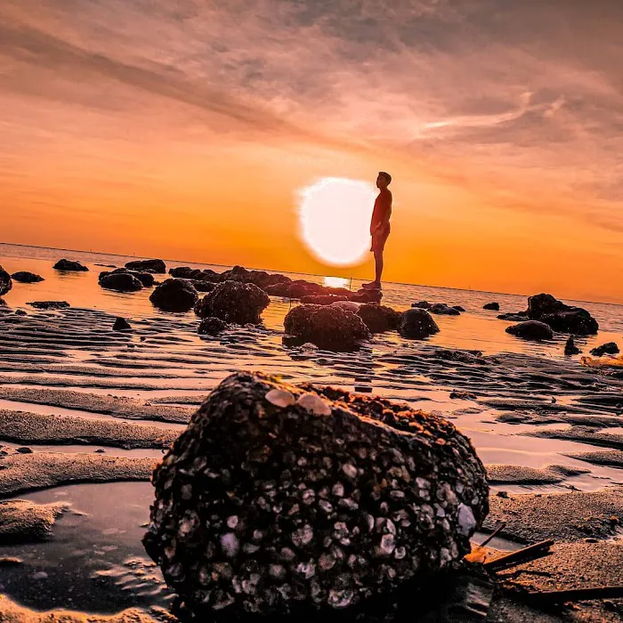 PANTAI_PESONA 8