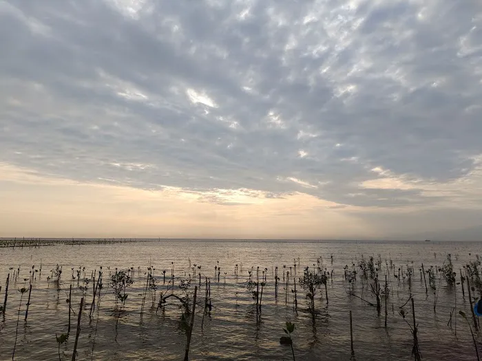 PANTAI_PESONA 0