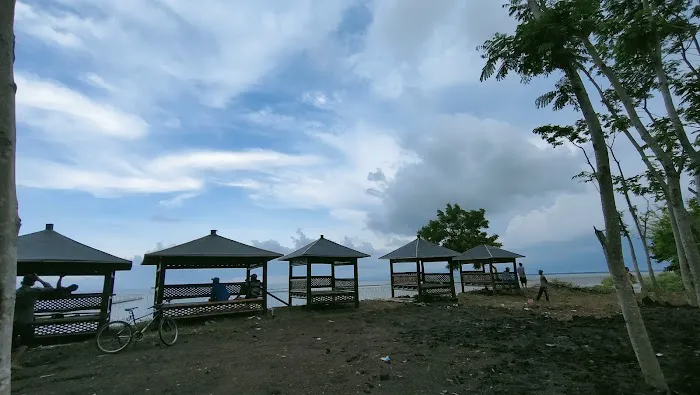PANTAI_PESONA 3