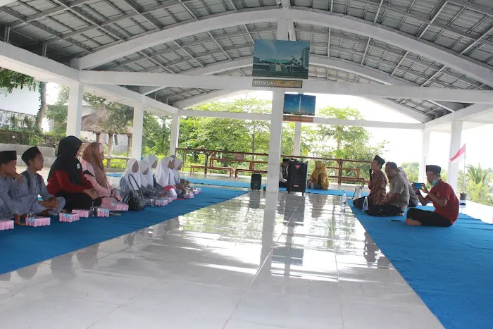 Wahana Wisata Edukasi Jabal Rahmah Desa Jango 5