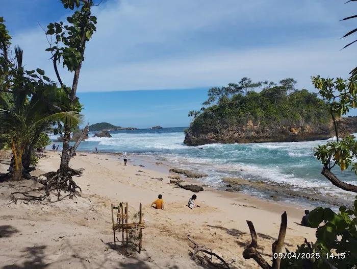 Pantai Selok 1
