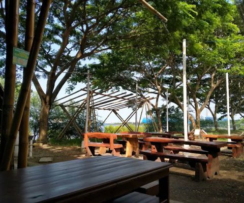 D'bambo cafe