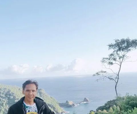 Pantai BatuBata Simba Pelangan