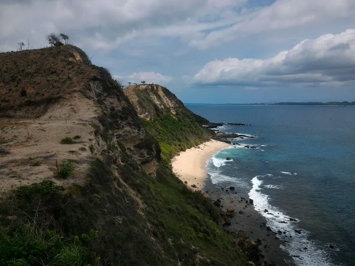 Pantai pudal 6