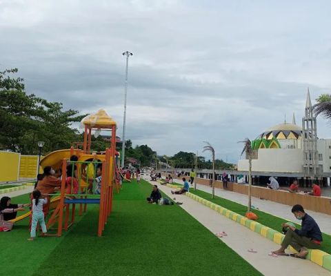 Kawasan Kuliner Religius Parepare