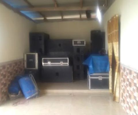Bengkel Diesel, Sewa Sound System Arofa dan Jahit Baju