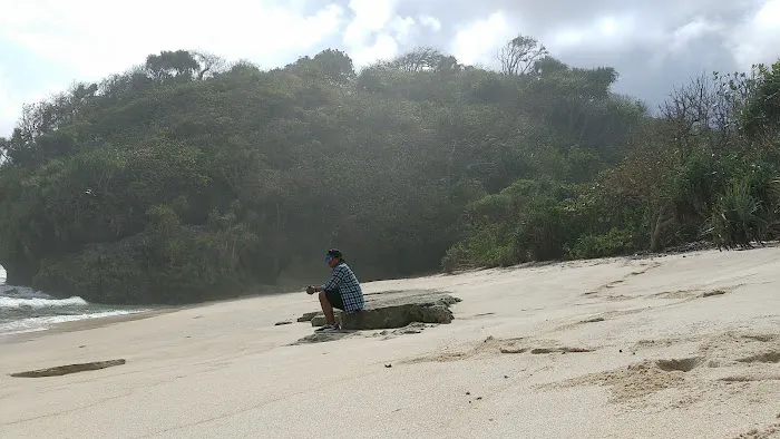 Pantai Njulek ꦥꦼꦱꦶꦱꦶꦂꦤ꧀ꦗꦸꦊꦏ꧀ 9