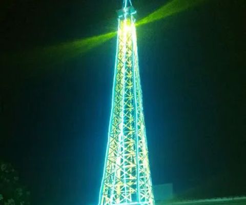 MENARA EIFEL FPK (FORUM OEMUDA KREATIF
