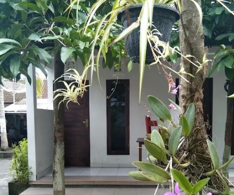 KOST MENTIK SARI