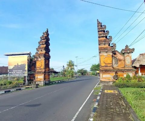 Gerbang Tanah Lot