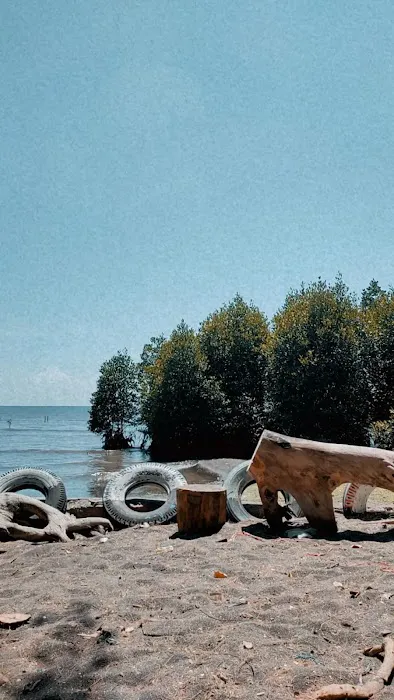 Pantai Cemara Indah 3