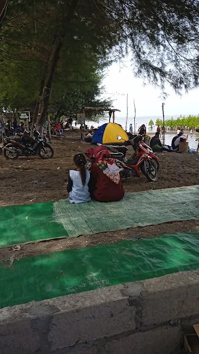 Pantai Cemara Indah 5