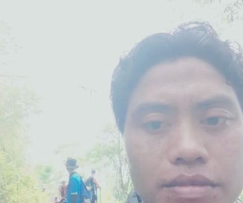 Jalur pendakian Bukit Saab