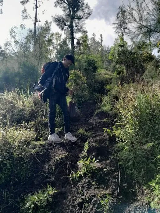 Pos pendaki Pucak sari and gunung 4