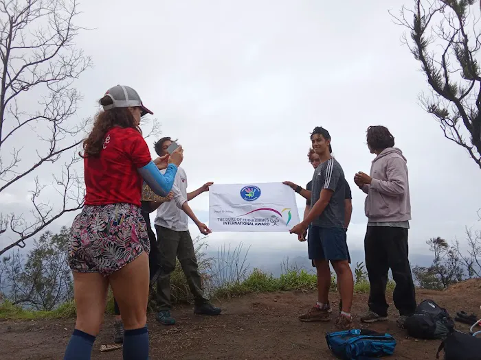 Pos pendaki Pucak sari and gunung 9