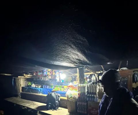 Warung Ibu Pirawati Pos 1 Bukit Terunyan