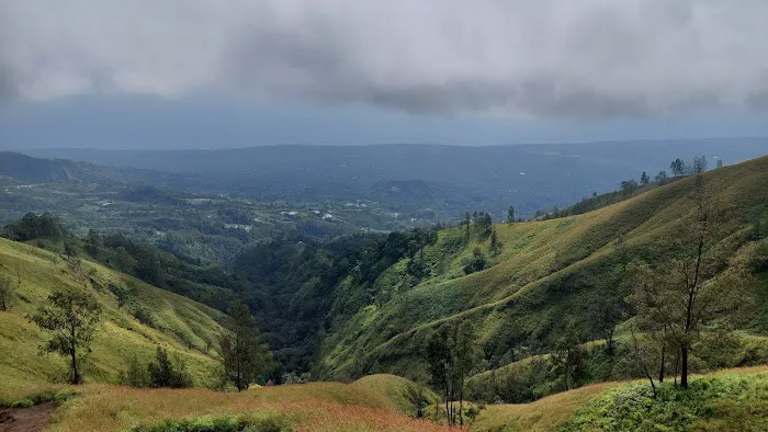 Puncak Bukit Trunyan 4