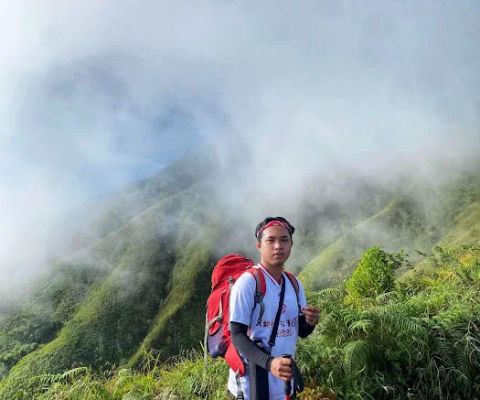 Pendakian bukit trunyan via desa trunyan
