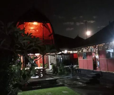 Sastra_made house