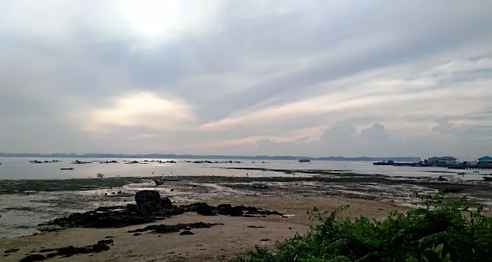 Dermaga teluk Awang 4