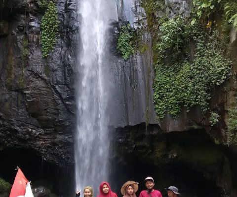 Air Terjun Wali Anom