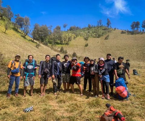 Basecamp Rakyat Alam