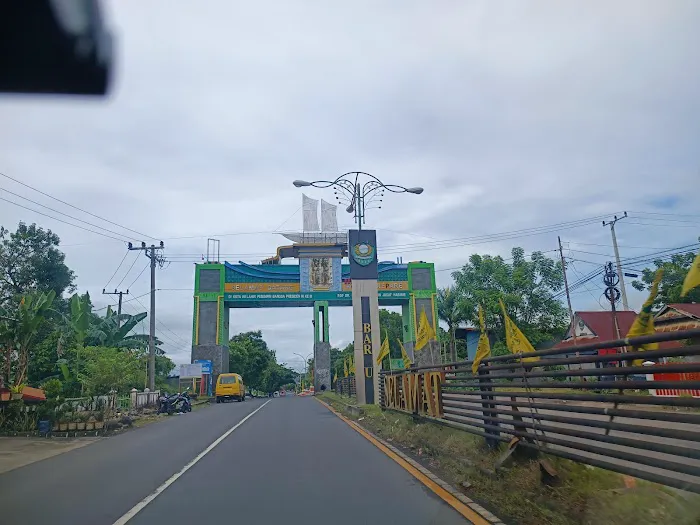 Gerbang Utama 5