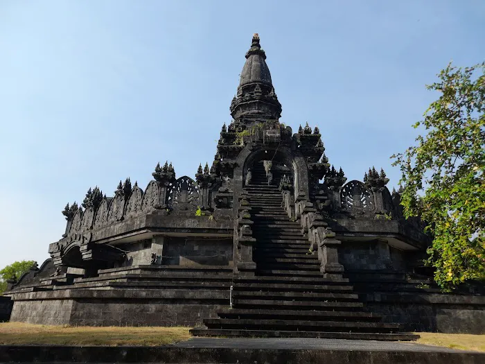 Monumen Taman Mumbul 4