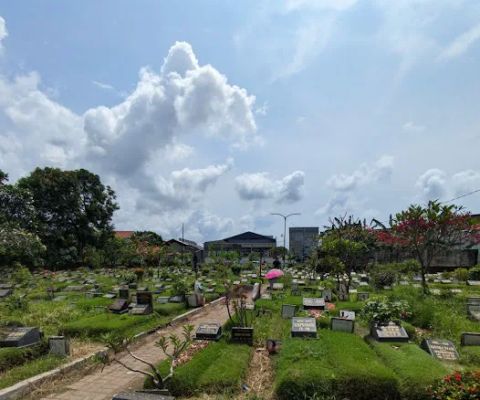 MAKAM SWARGO