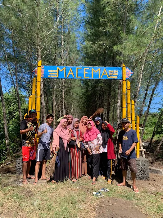 Pantai Macema Mayangan 8
