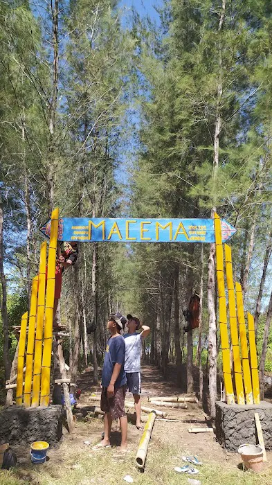 Pantai Macema Mayangan 9