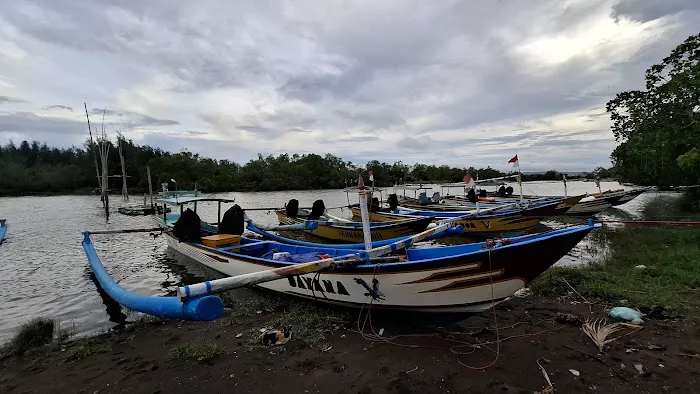 Pantai Macema Mayangan 4