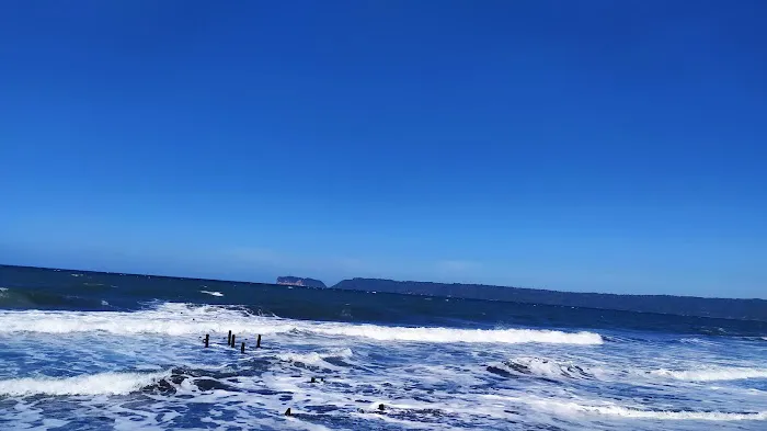 Pantai Macema Mayangan 7