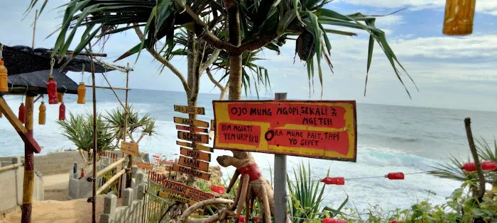warung.agen.46.jl pasir putih.pantai gondo mayit 5