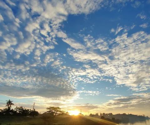 Batu Besar di Tepi Jeneberang