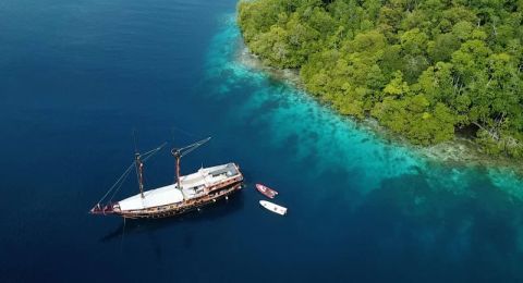 Why You Should Custom Voyages in Triton Bay – Explore the Unexplored